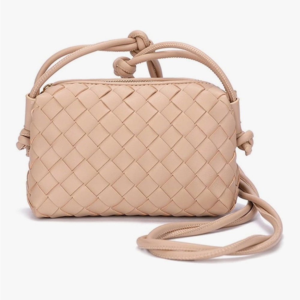 Brand new! Amazon beige / tan/ apricot woven crossbody purse